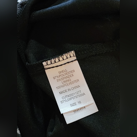 Premier Amour Black White Floral Smocked Romper Size 16 Puff Sleeve Off Shoulder - Picture 12 of 12